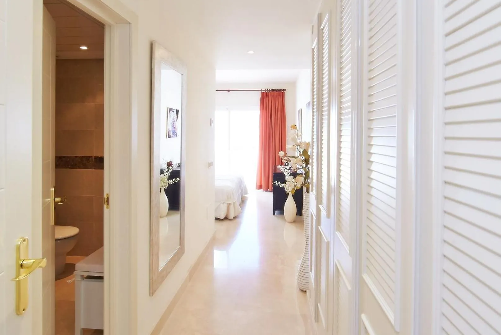 埃斯特波纳Penthouse In Benahavis With Terrace And Jacuzzi公寓